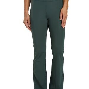 Girlfriend Collective Compressive Flare Leggings in Moss